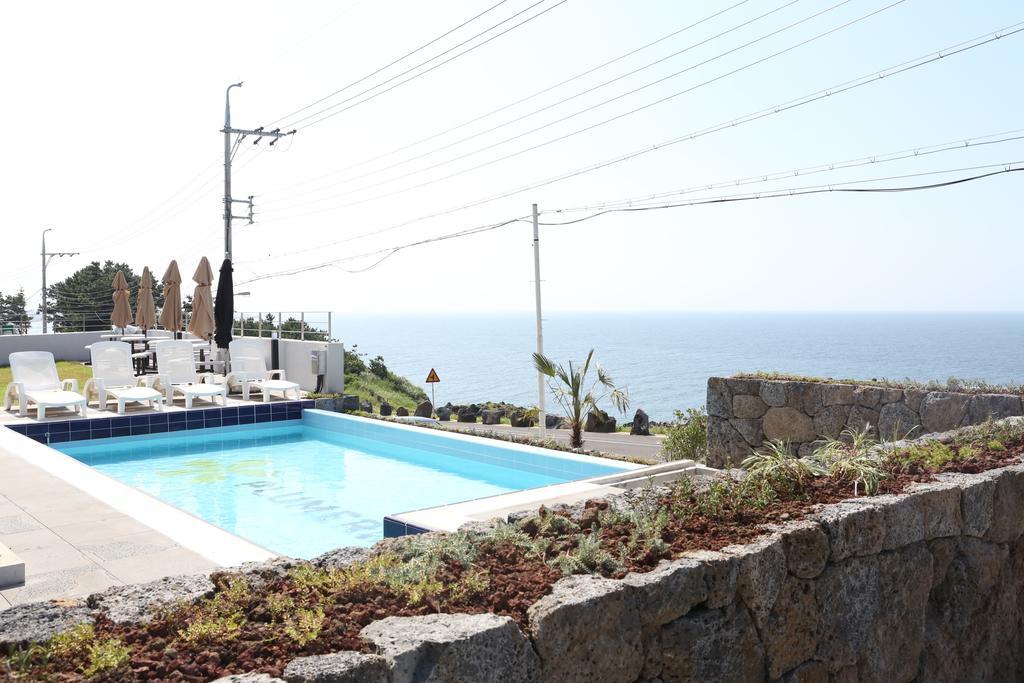 Plumeria Pension Jeju Exterior photo